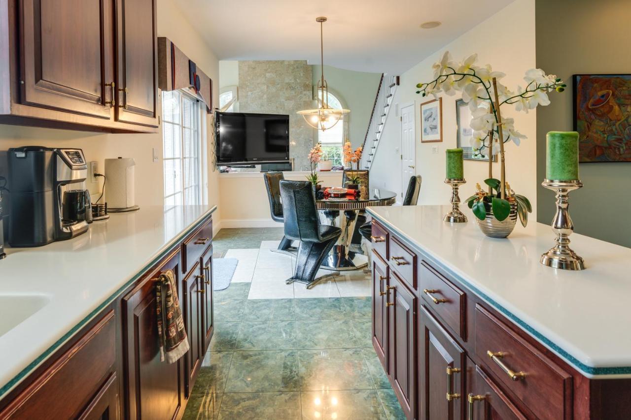 Centrally Located Family Home With Pool Harleysville Exterior foto