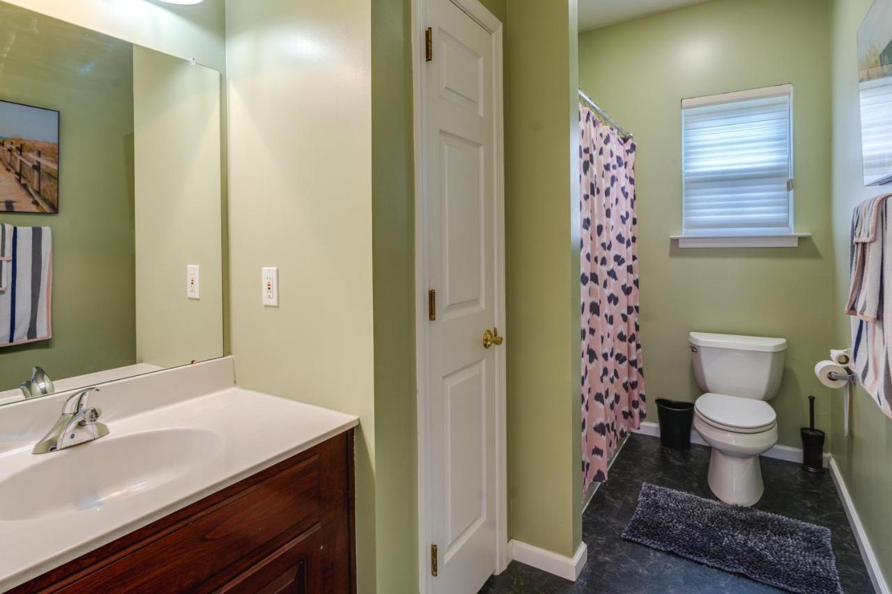 Centrally Located Family Home With Pool Harleysville Exterior foto