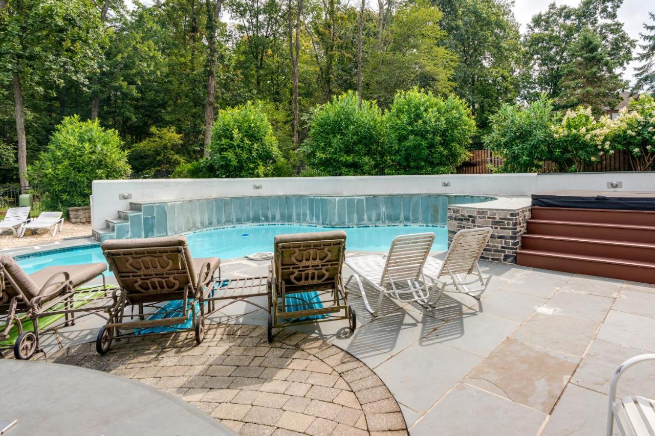 Centrally Located Family Home With Pool Harleysville Exterior foto